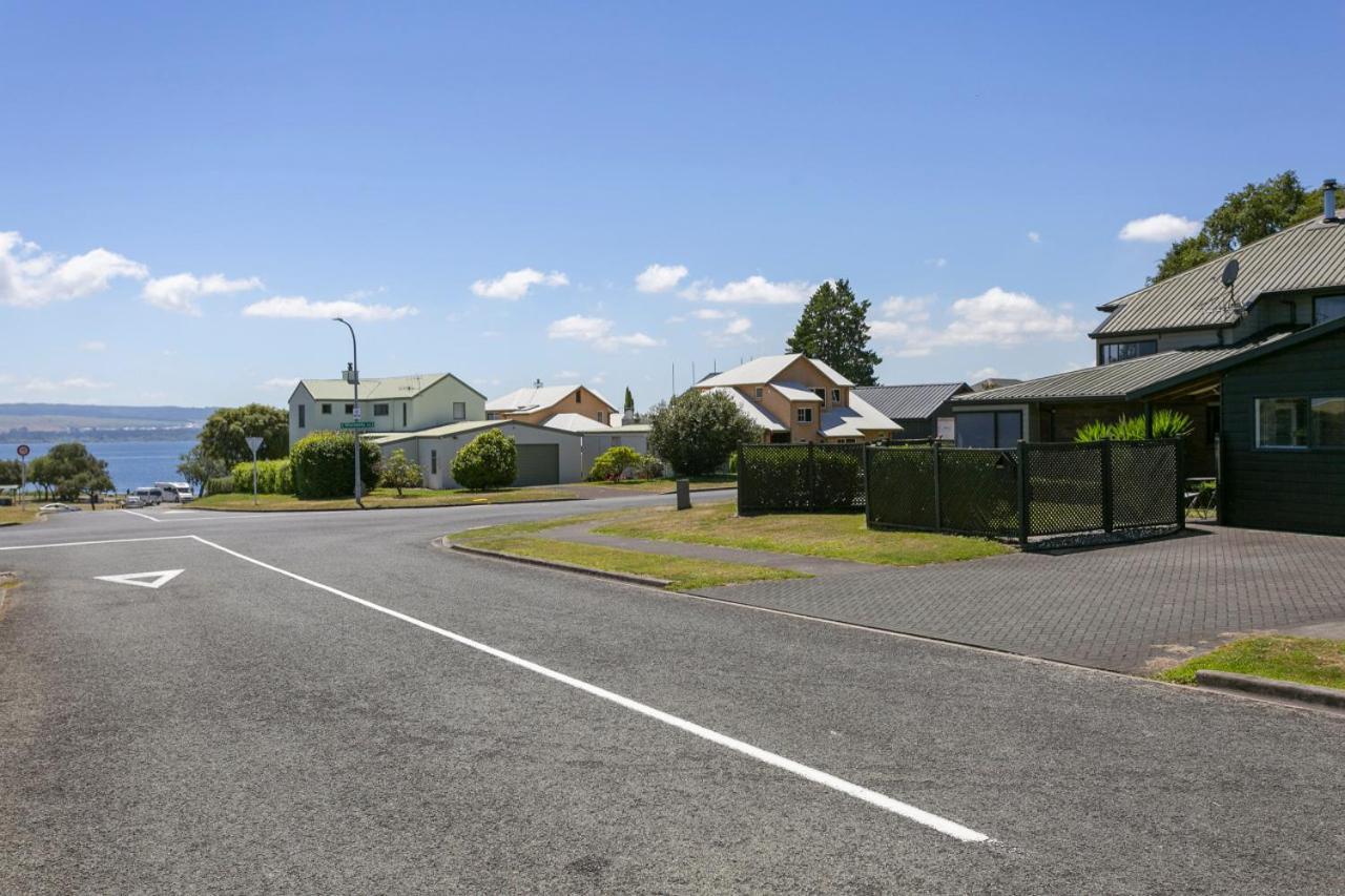 You Little Beauty - Wharewaka Beach Magic Lago Lago Taupo Exterior foto