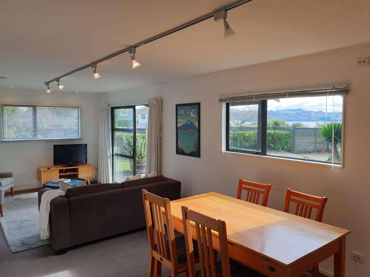 You Little Beauty - Wharewaka Beach Magic Lago Lago Taupo Exterior foto